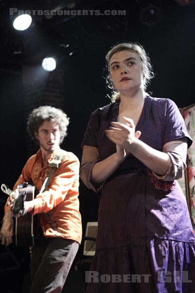 MORIARTY - 2007-10-15 - PARIS - La Maroquinerie - Rosemary Standley - Arthur B. Gillette